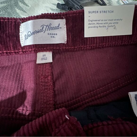 New! Universal Thread High-Rise Corduroy Ankle Bootcut Burgundy Women Pant Sz 8R - Picture 10 of 11